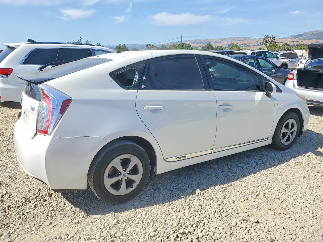 2013 Toyota Prius Two - Image 3