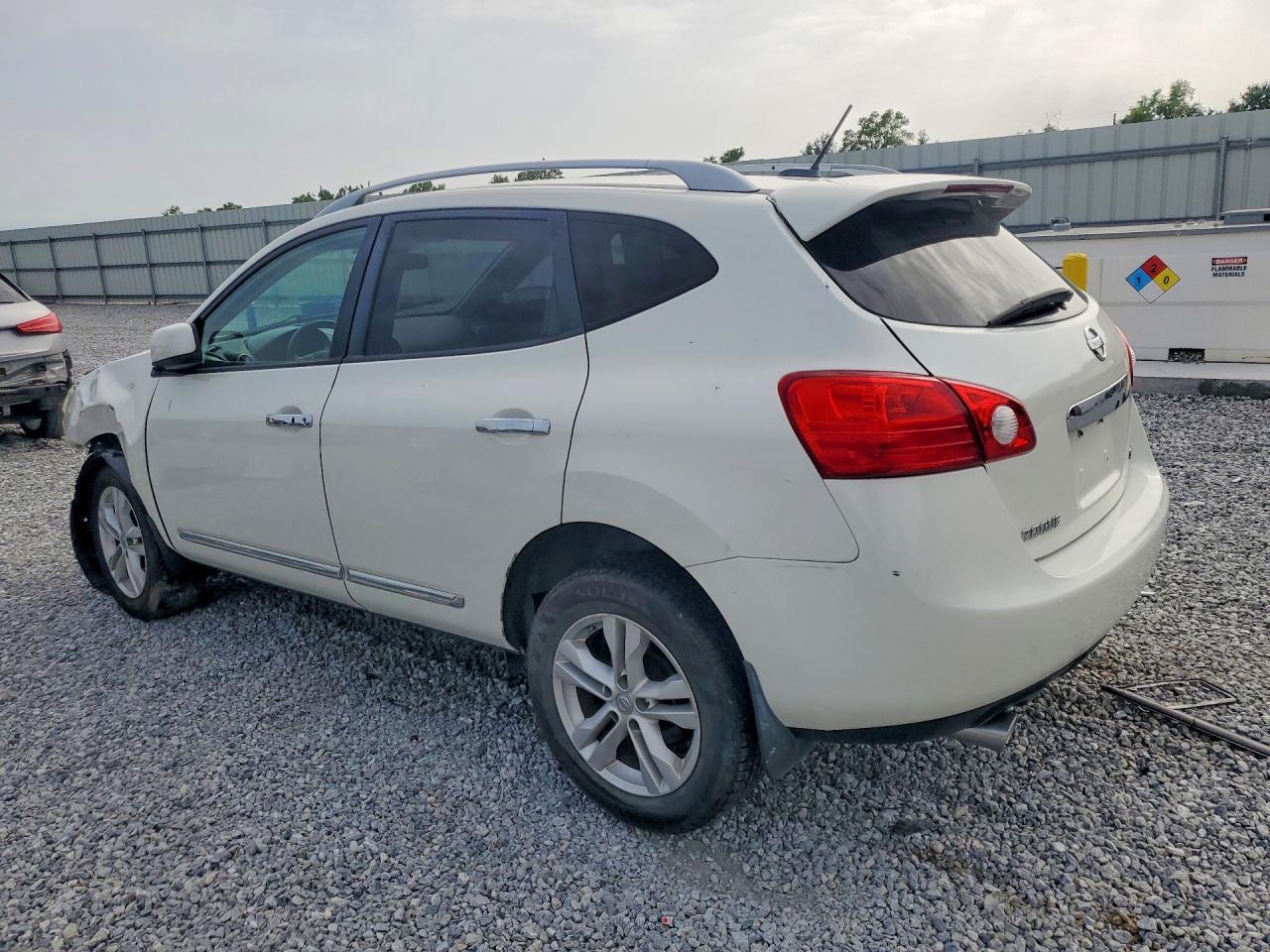2012 Nissan Rogue S - Фото 3