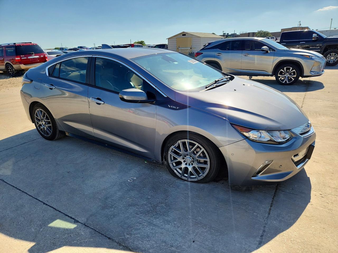 2018 Chevrolet Volt Premier - Image 4