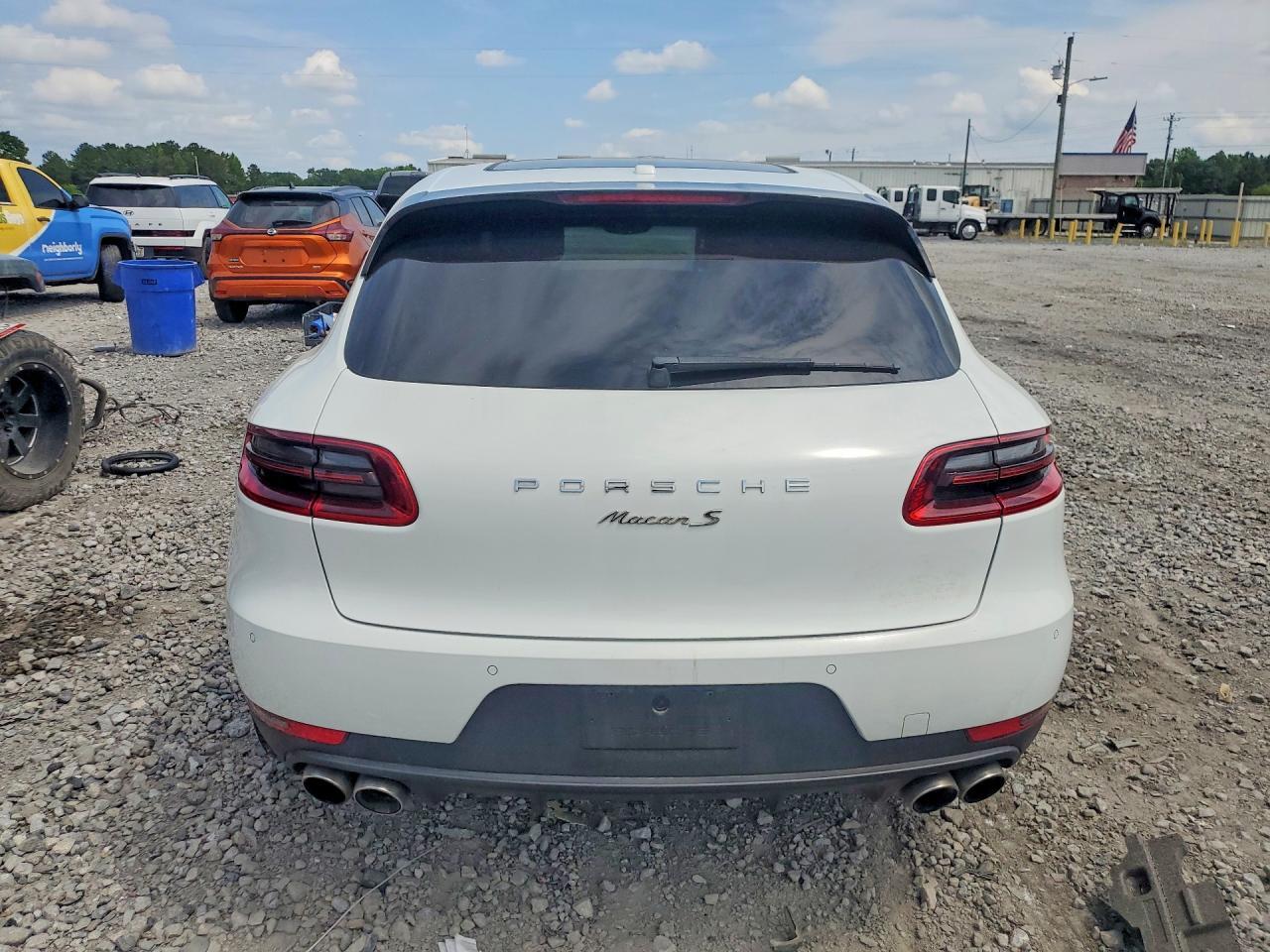 2017 Porsche Macan S - Image 6