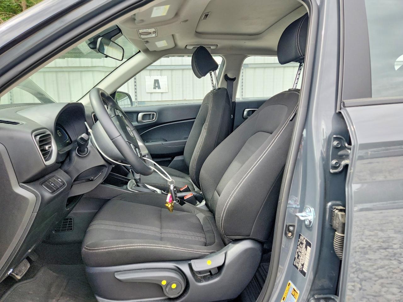 2026 Hyundai Venue Sel - Image 7
