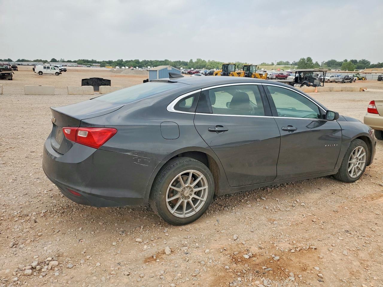2018 Chevrolet Malibu Ls - Фото 3