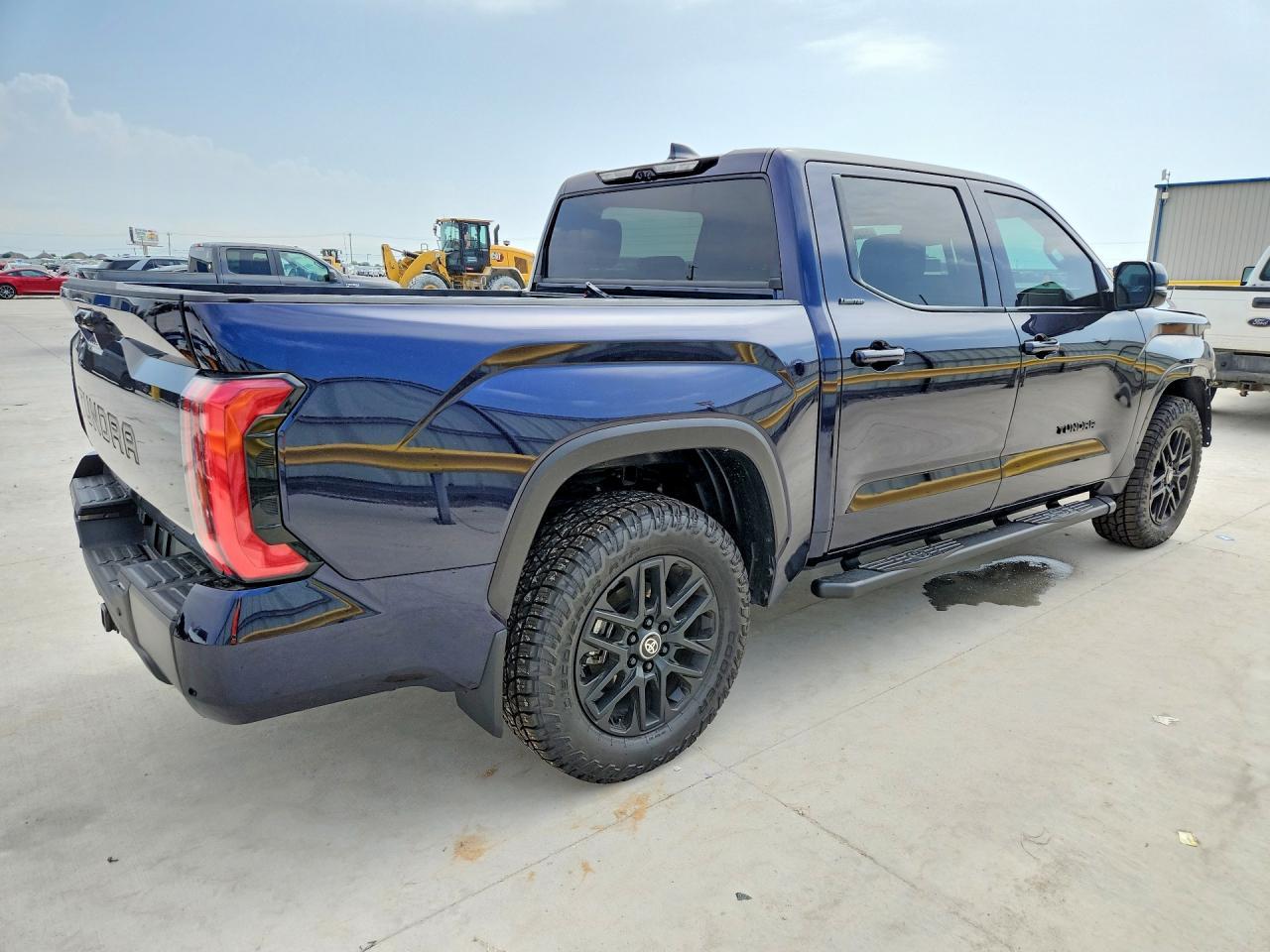 2026 Toyota Tundra Limited - Фото 3