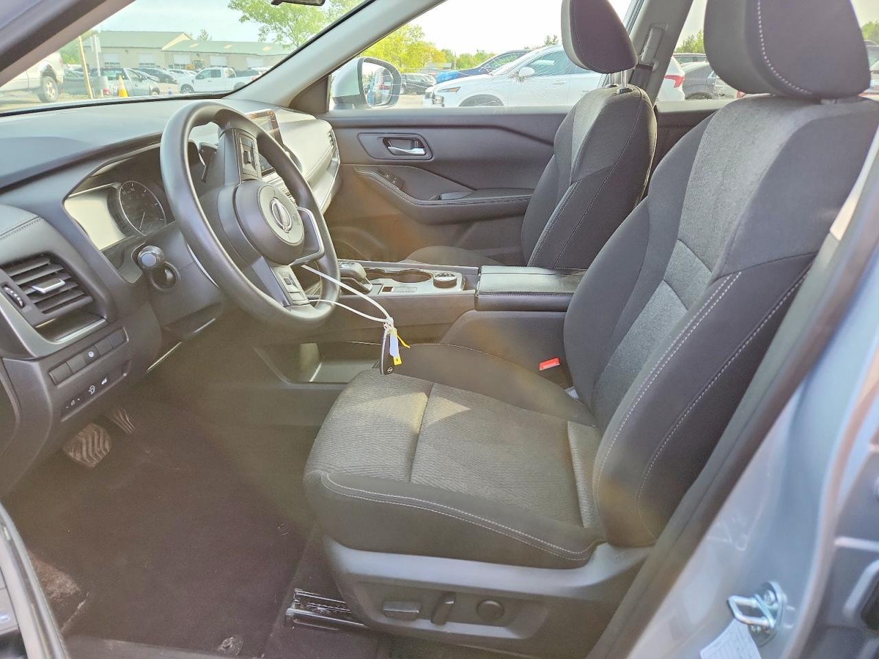 2024 Nissan Rogue Sv - Image 7
