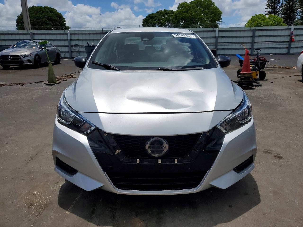 2020 Nissan Versa S - Image 5
