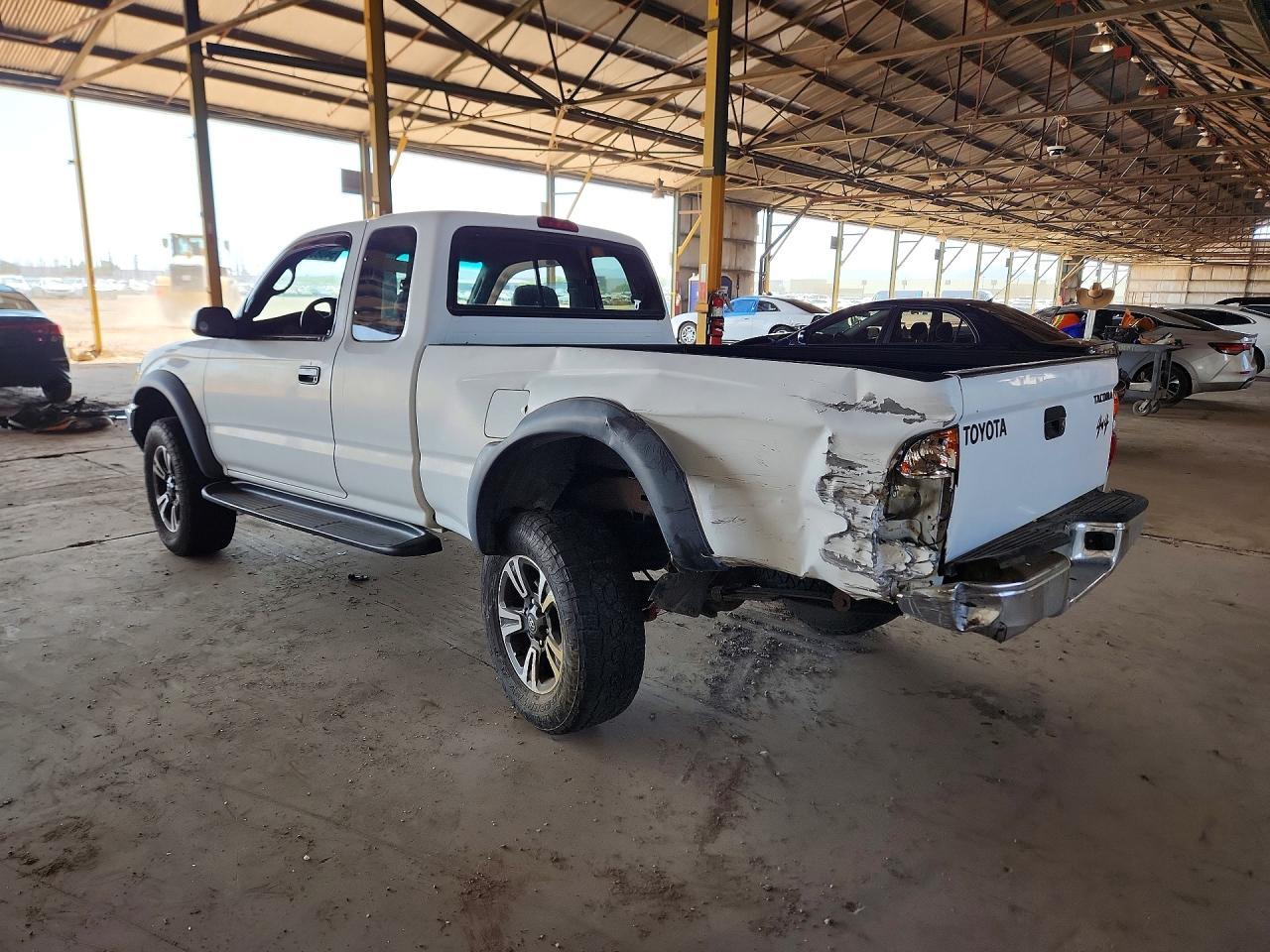 2003 Toyota Tacoma Xtracab - Фото 2