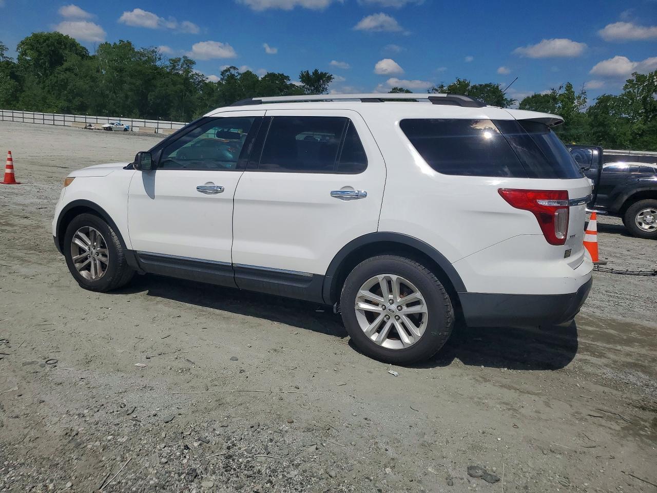 2014 Ford Explorer Xlt - Фото 2