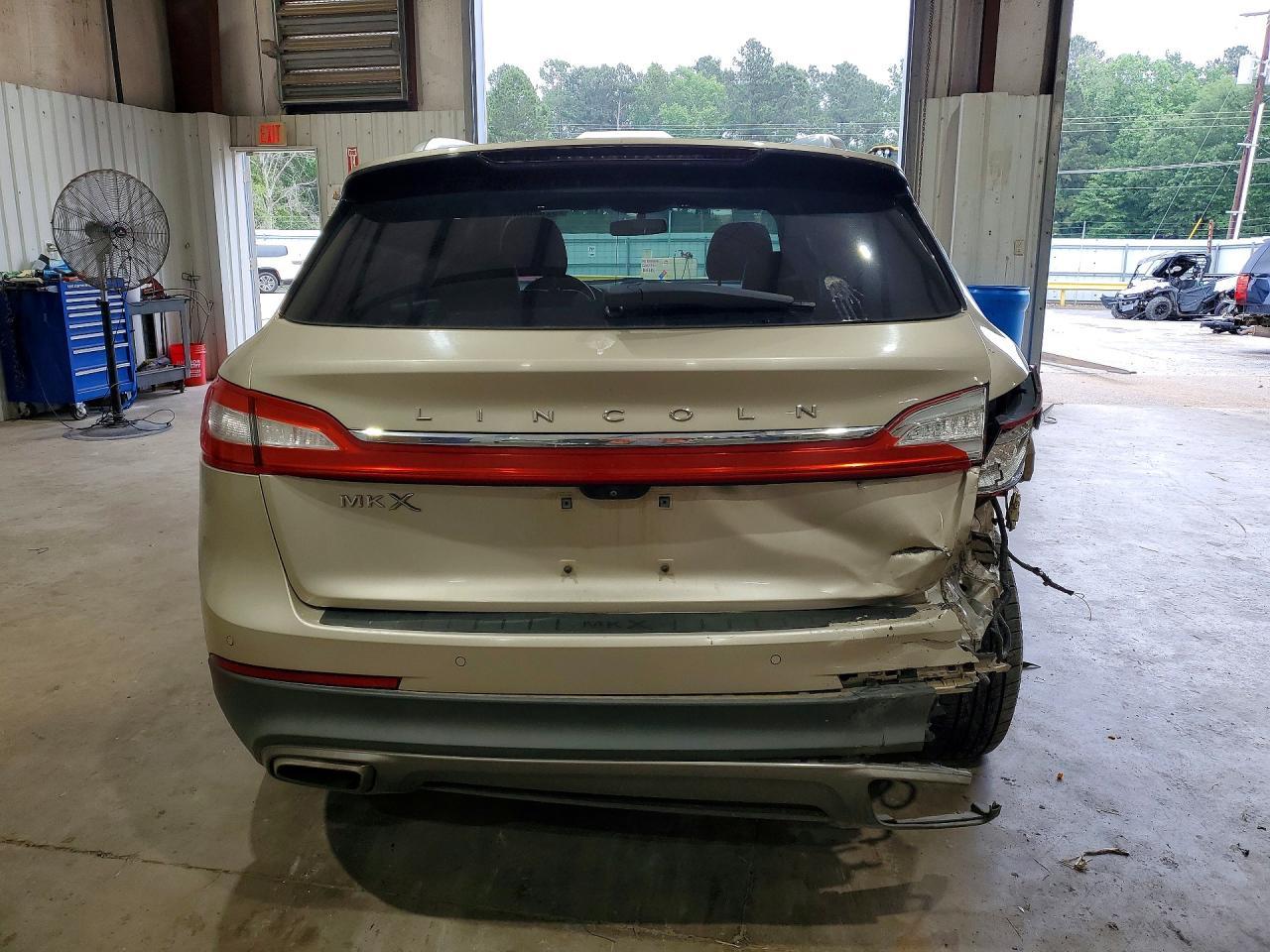2017 Lincoln Mkx Select - Image 6