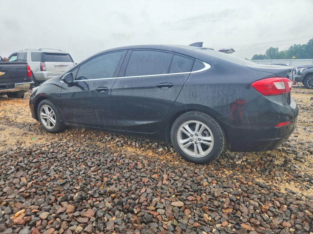 2017 Chevrolet Cruze Lt - Фото 2