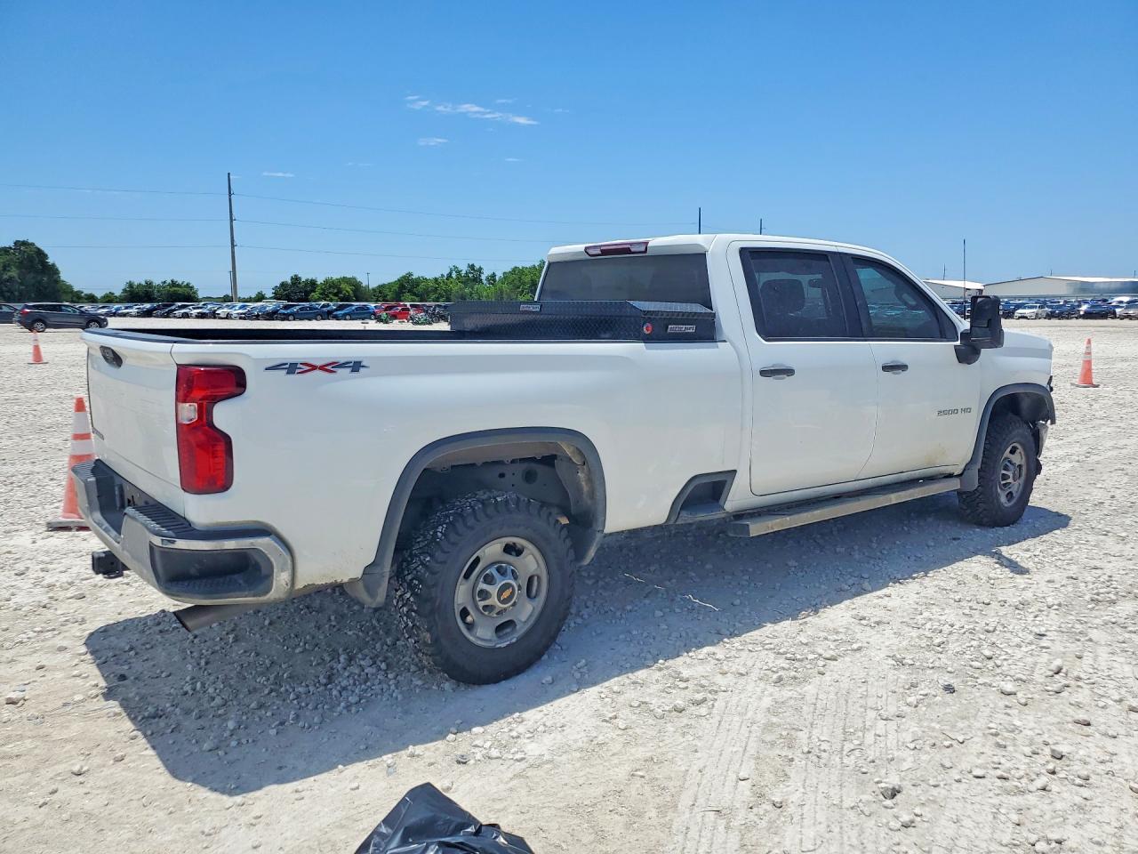 2023 Chevrolet Silverado K2500 Heavy Duty - Image 3