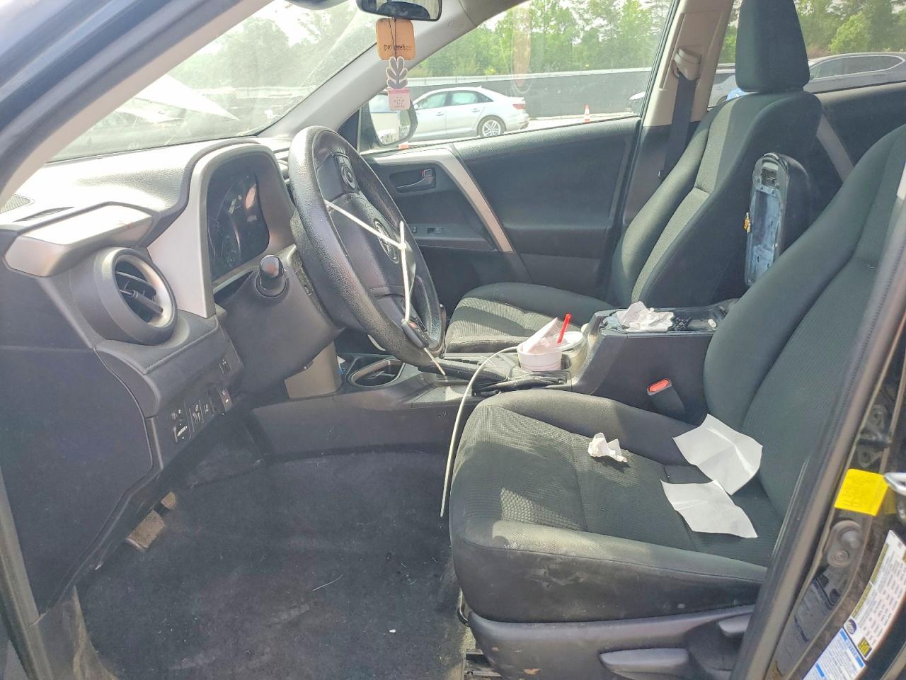 2017 Toyota Rav4 Le - Image 7