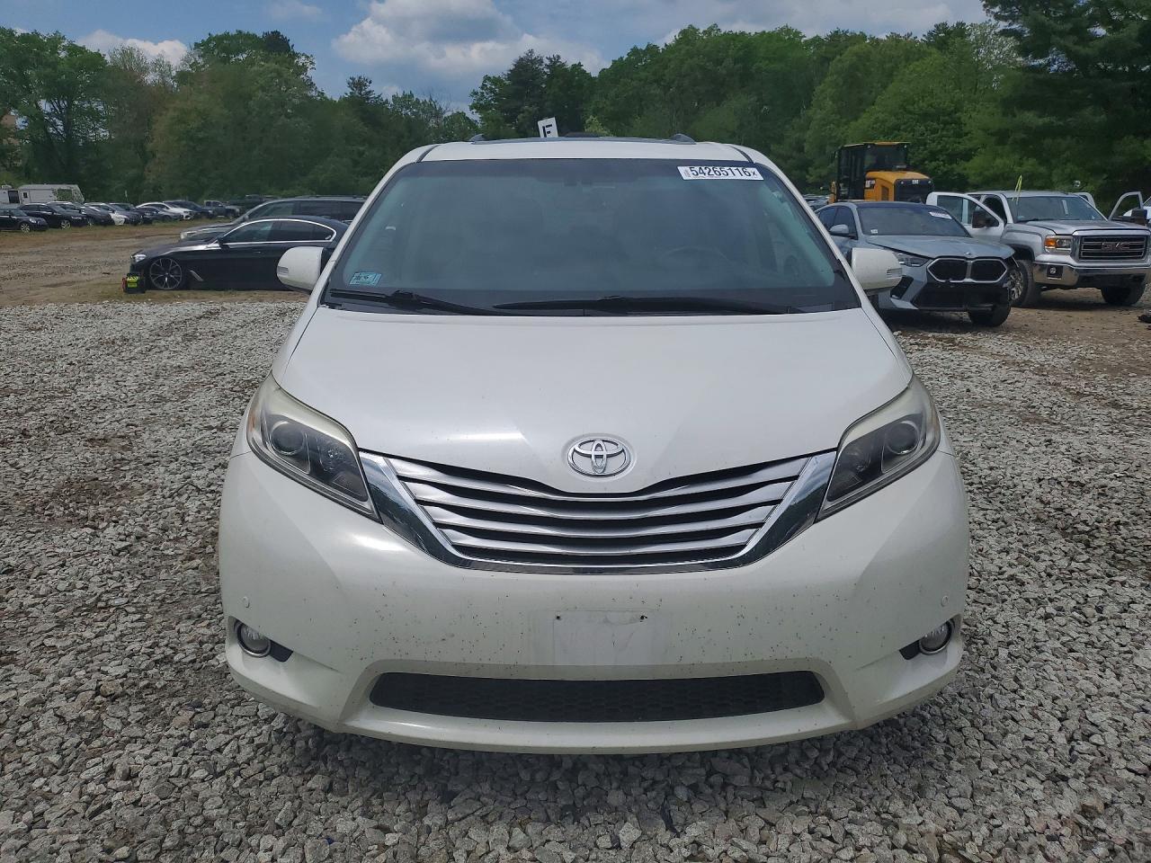 2017 Toyota Sienna Limited Premium 7-Passenger - Фото 5