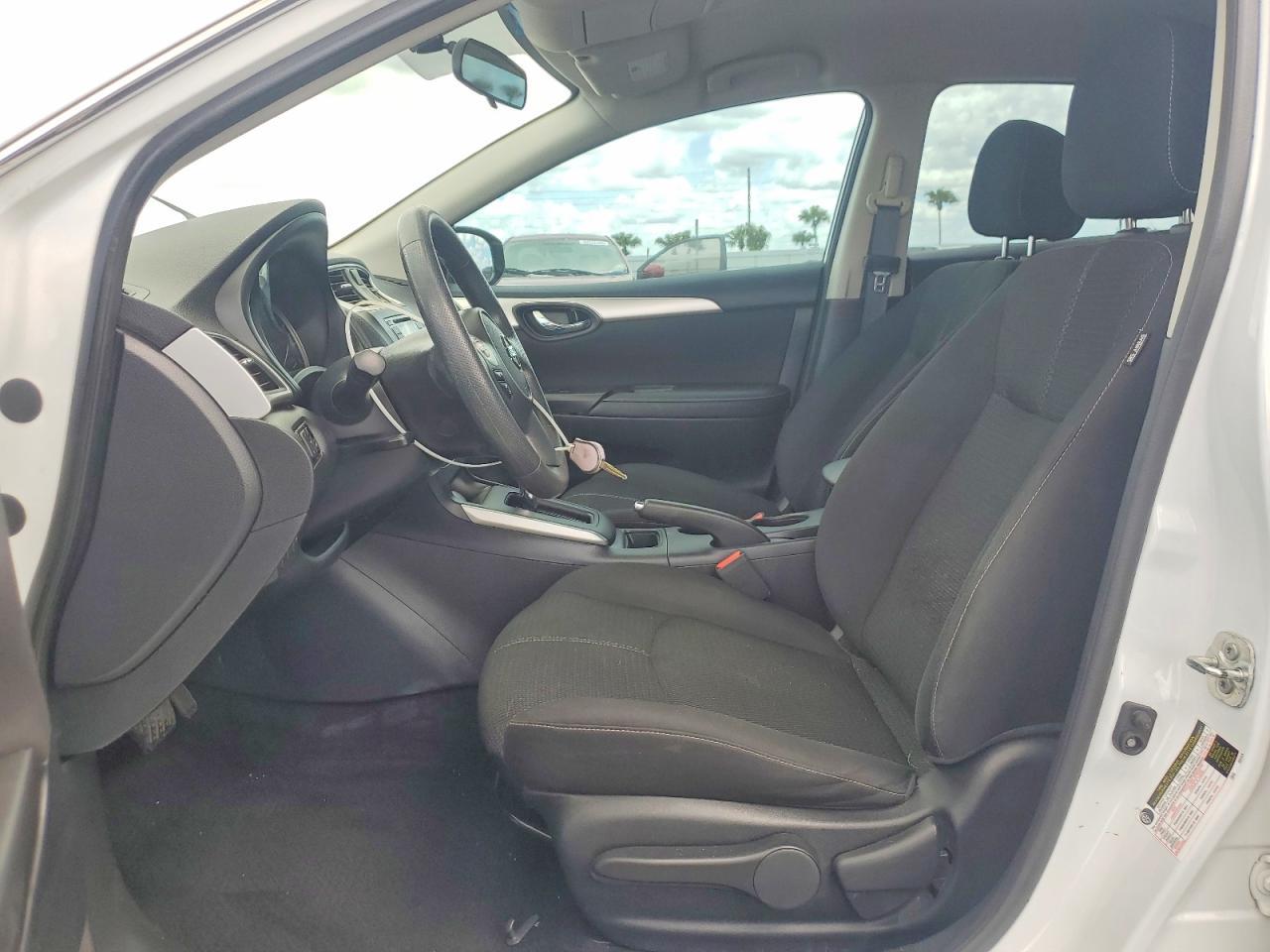 2018 Nissan Sentra S - Фото 7