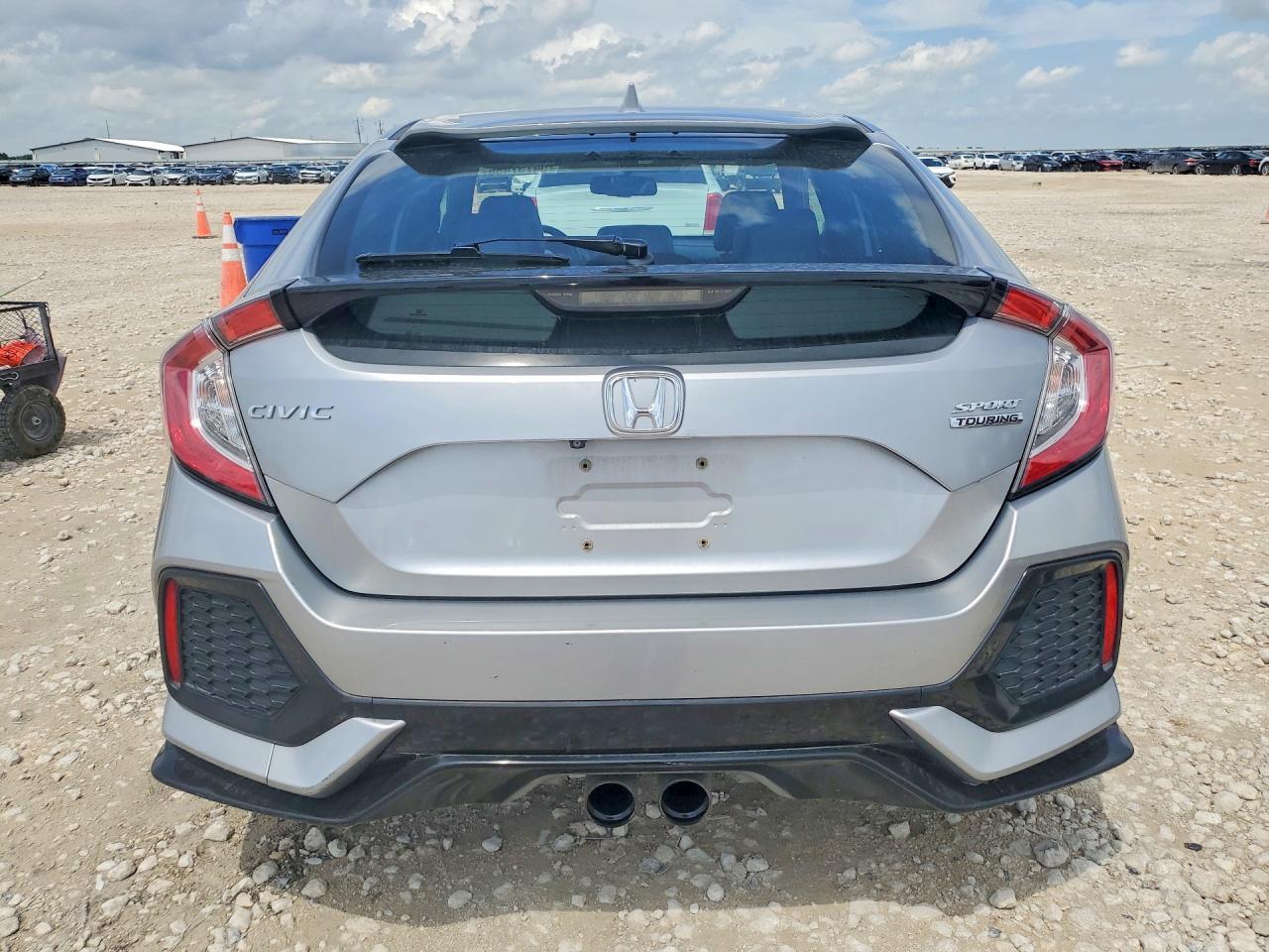 2018 Honda Civic Sport Touring - Фото 6