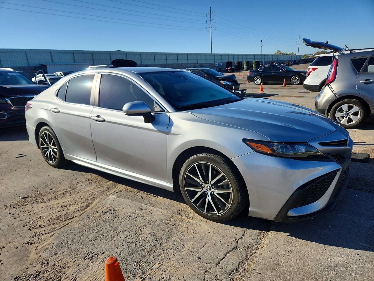 2021 Toyota Camry Se - Image 4