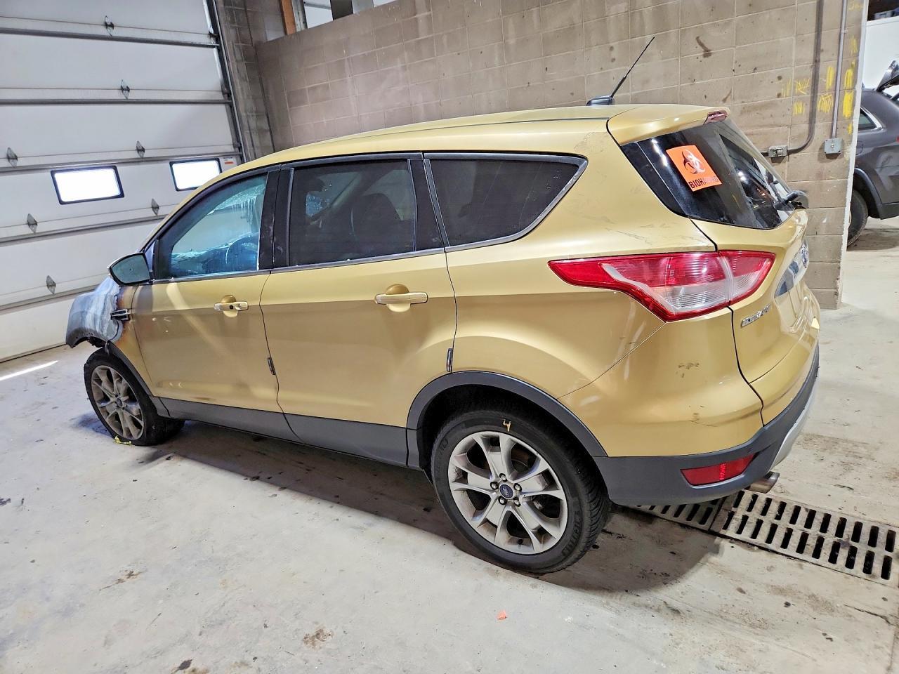 2014 Ford Escape Titanium - Фото 2