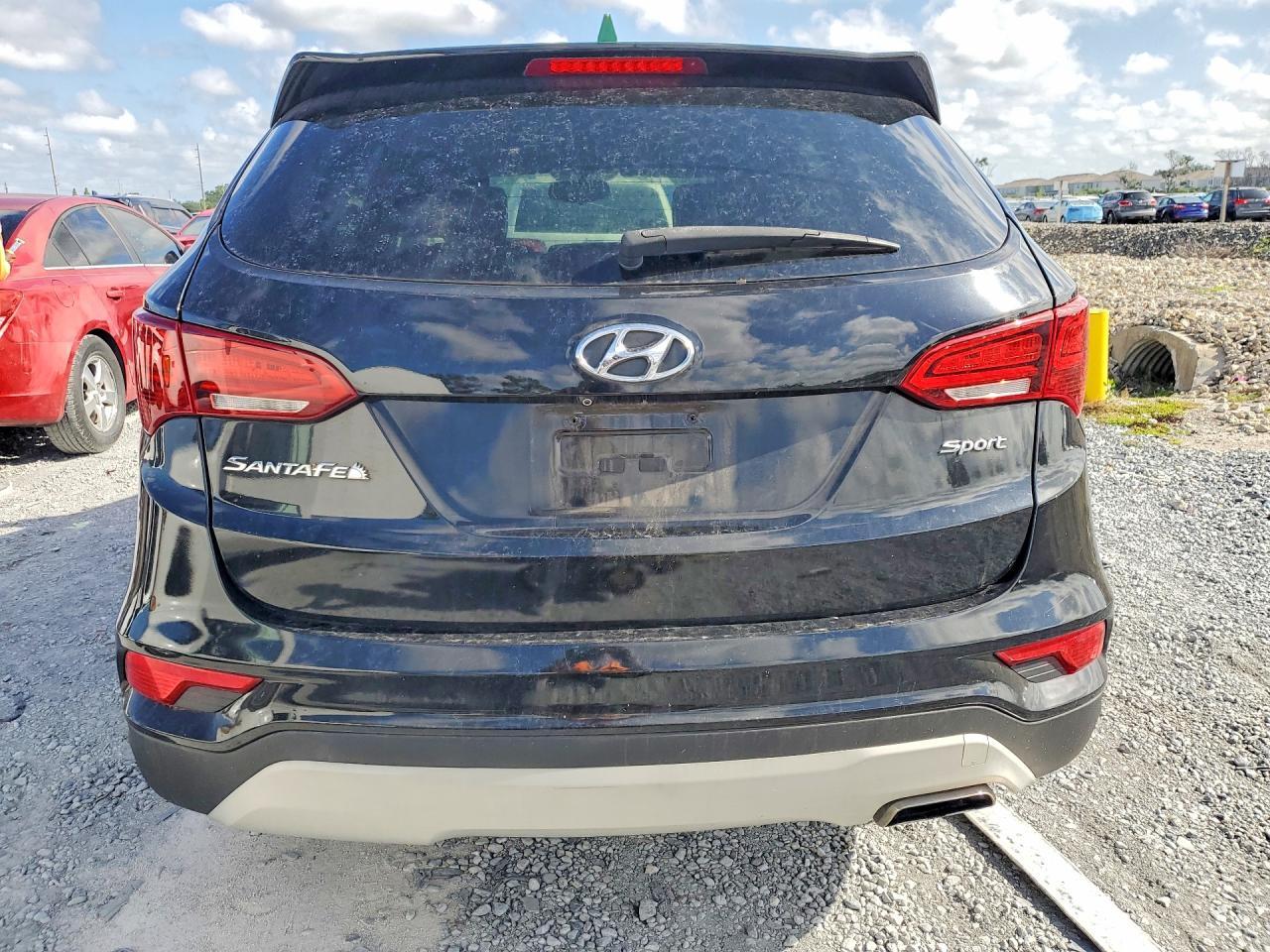 2017 Hyundai Santa Fe Sport 2.4L - Image 6