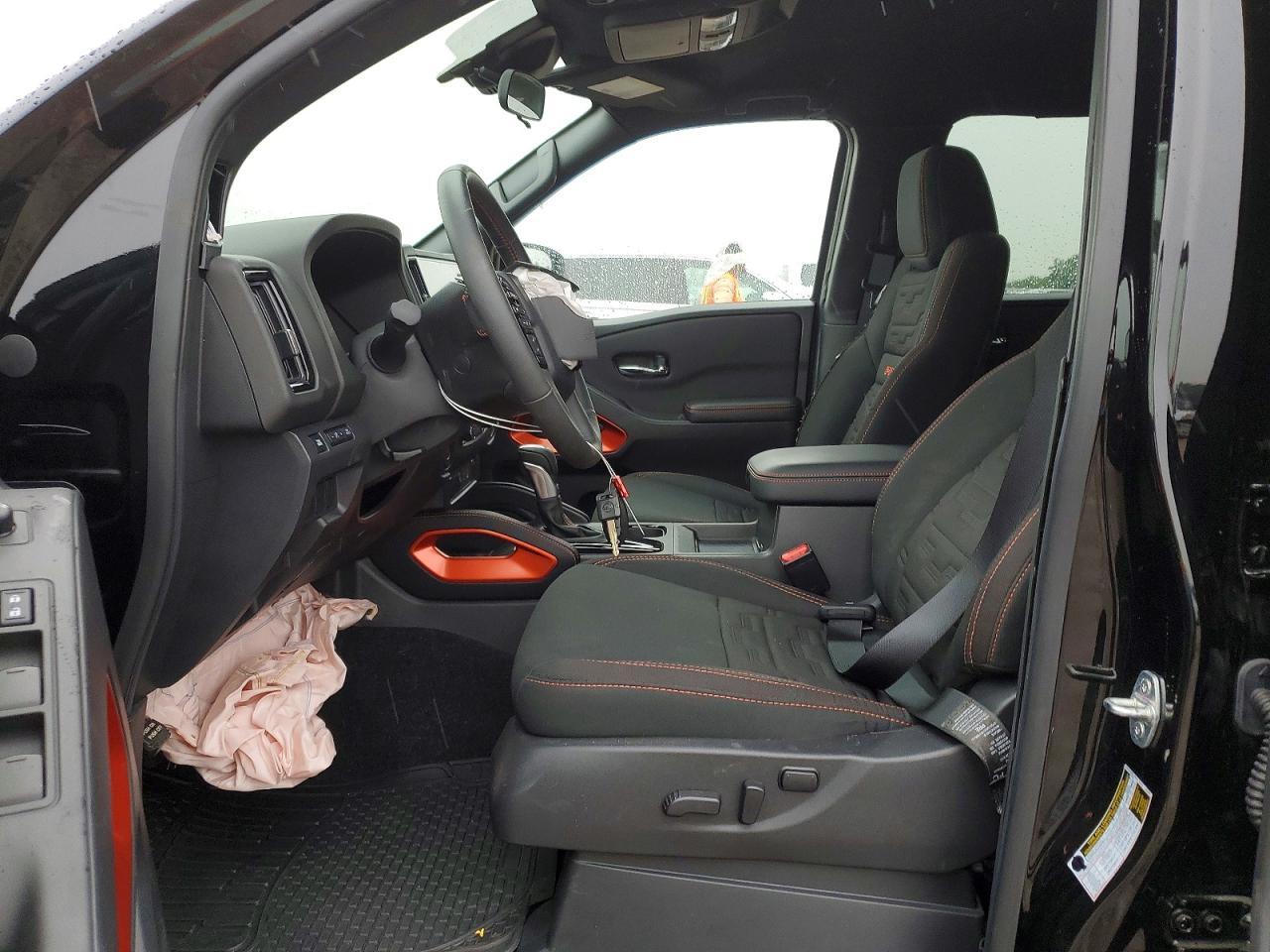 2025 Nissan Frontier Pro-X - Фото 7
