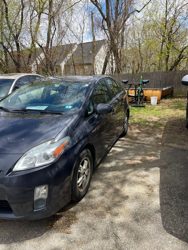 2011 Toyota Prius Two - Фото 2