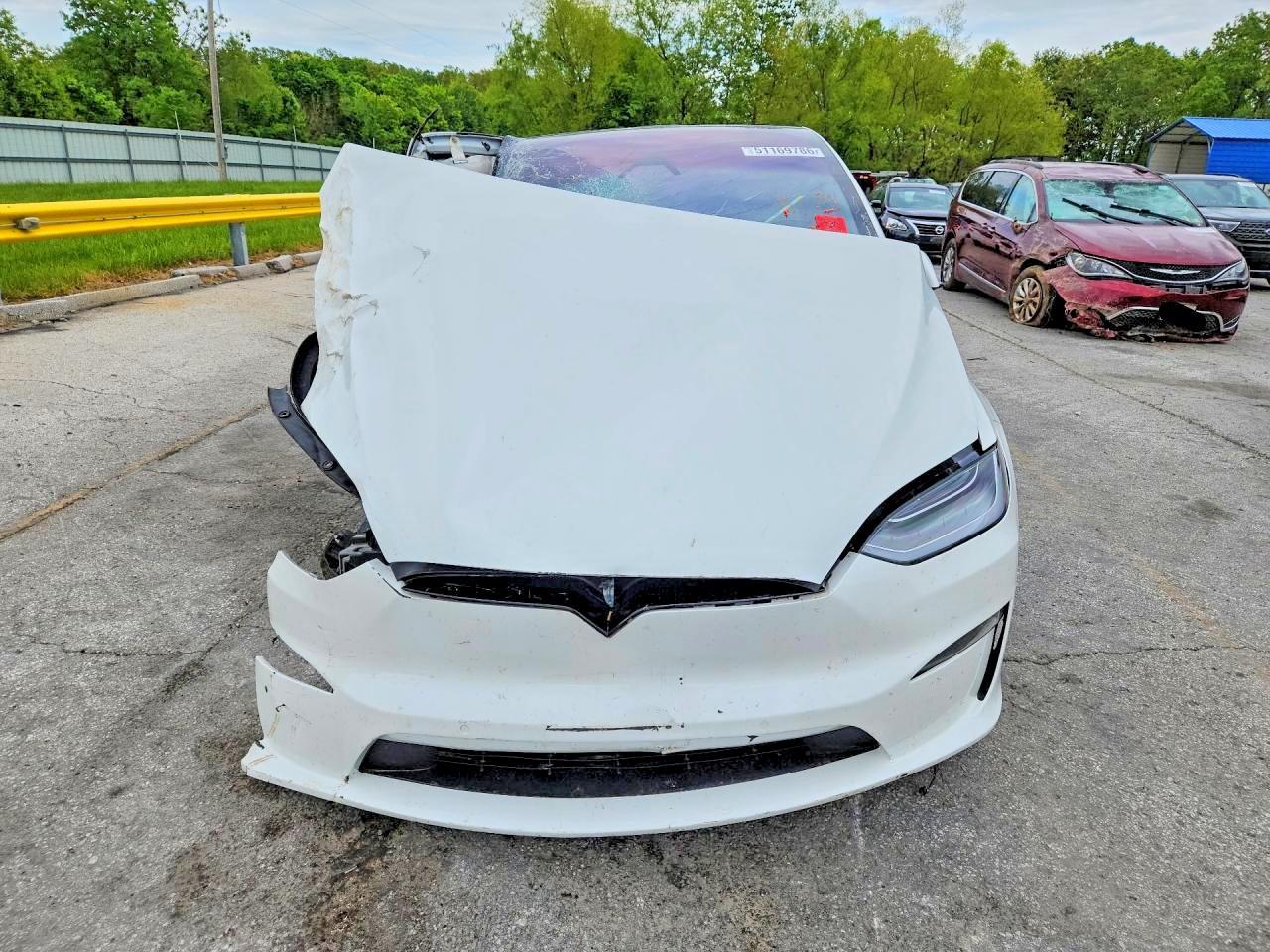 2022 Tesla Model X - Фото 5