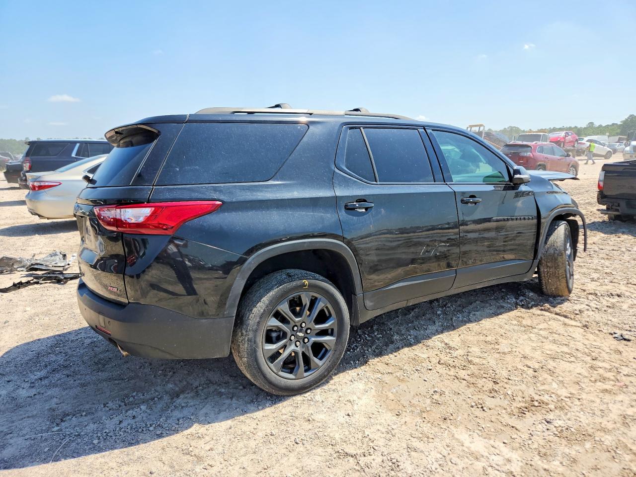 2021 Chevrolet Traverse Rs - Фото 3