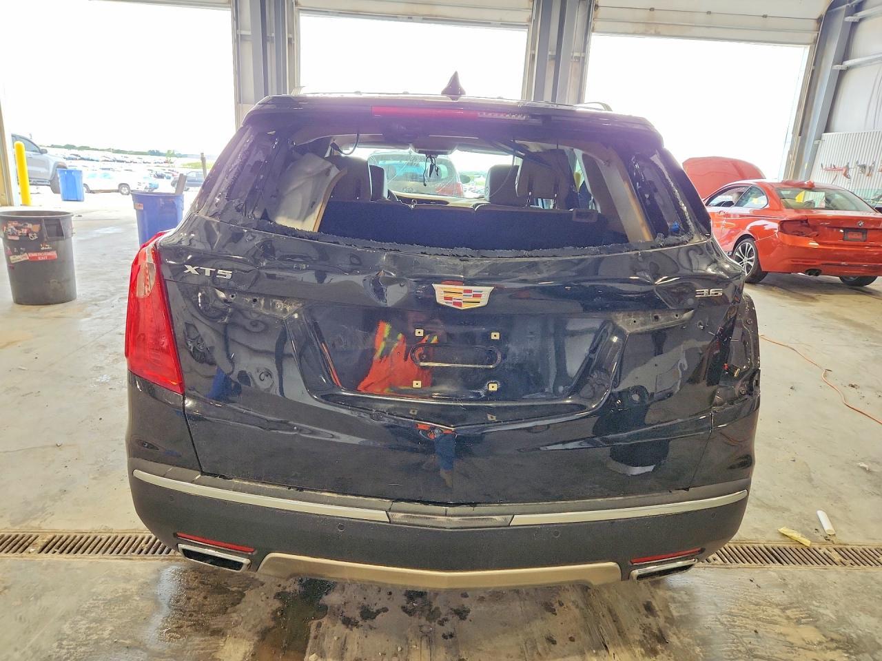 2017 Cadillac Xt5 Platinum - Фото 6