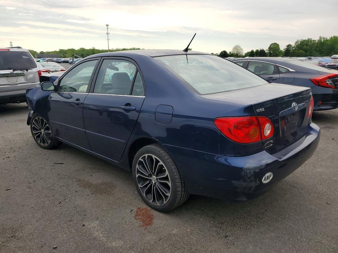 2004 Toyota Corolla Ce - Image 2