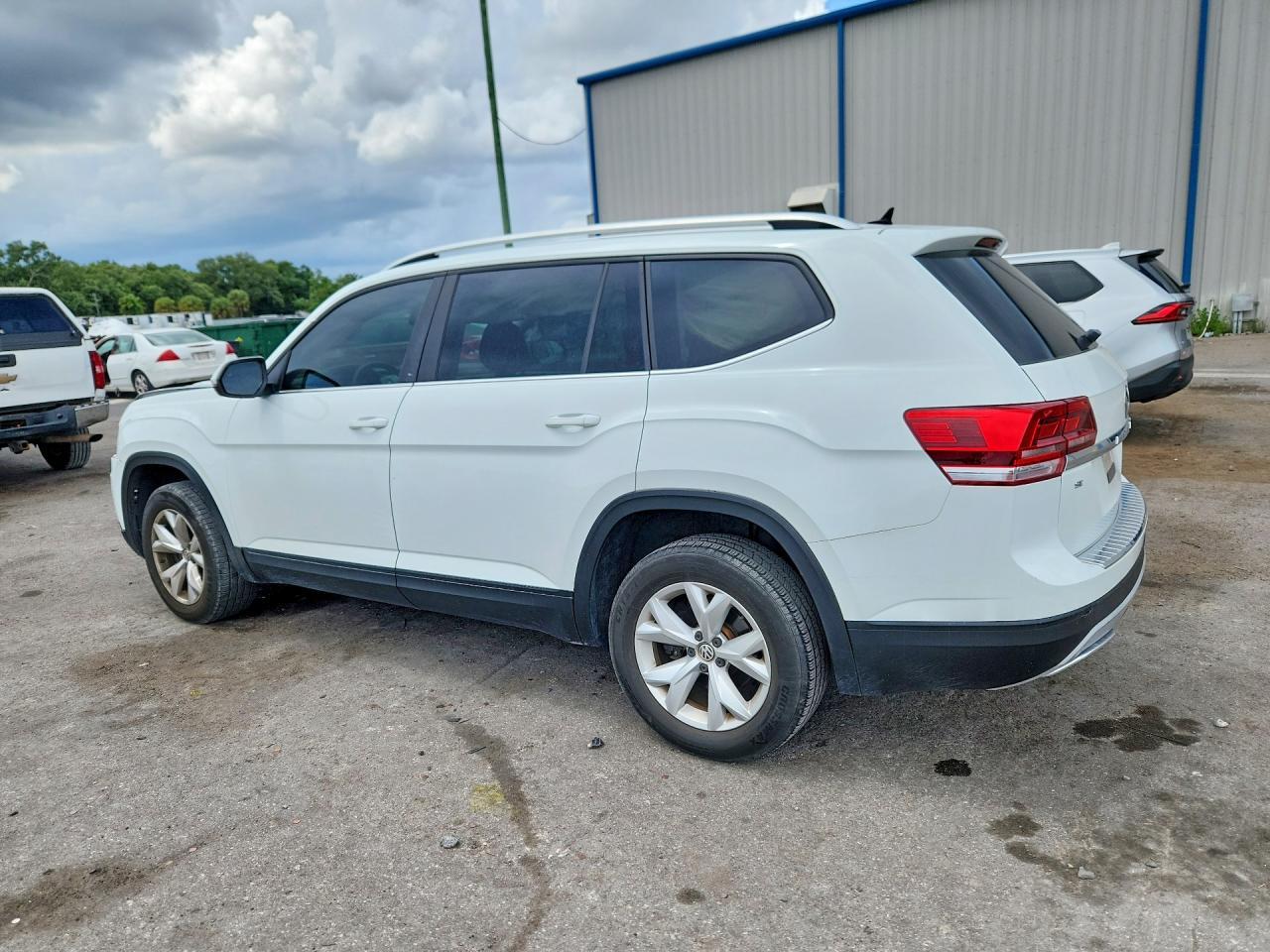 2018 Volkswagen Atlas Se - Фото 2