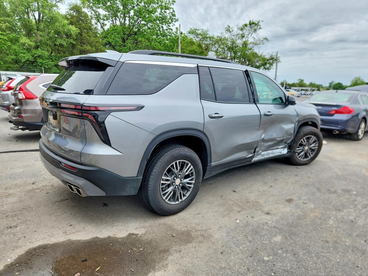 2026 Chevrolet Traverse Lt - Image 3