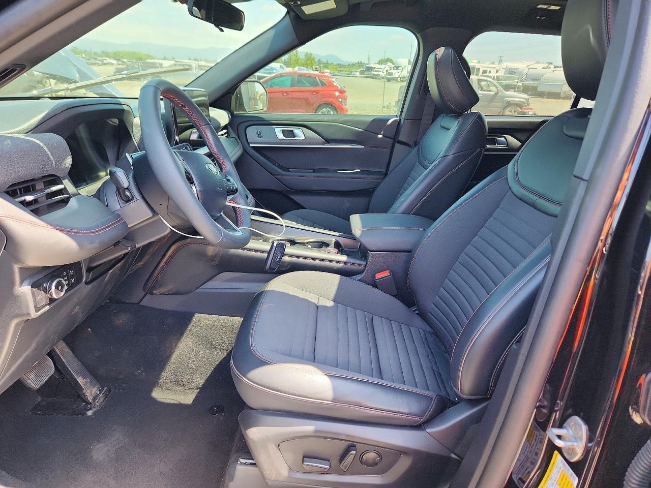2025 Ford Explorer St-Line - Фото 7