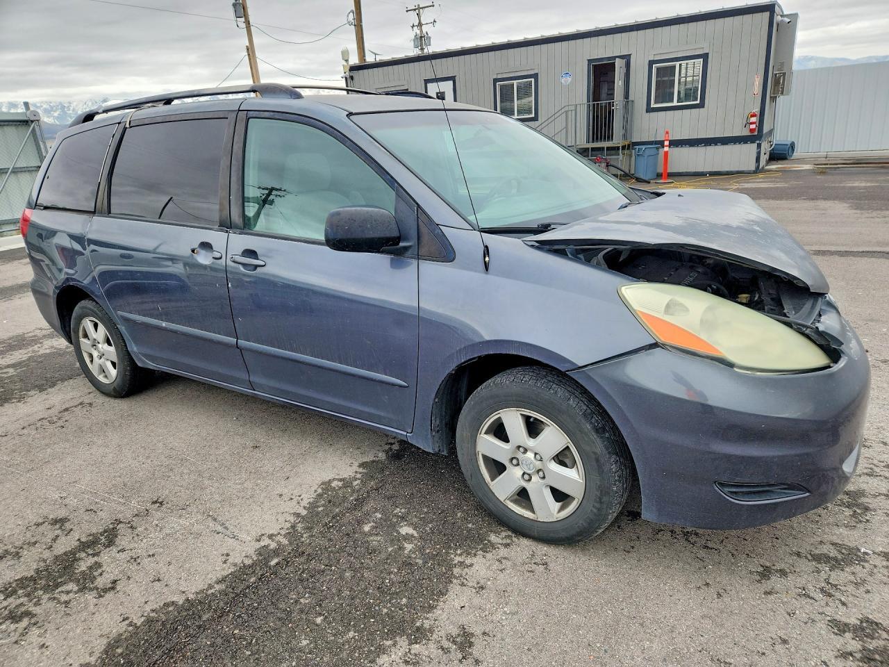 2006 Toyota Sienna Le 8 Passenger - Image 4