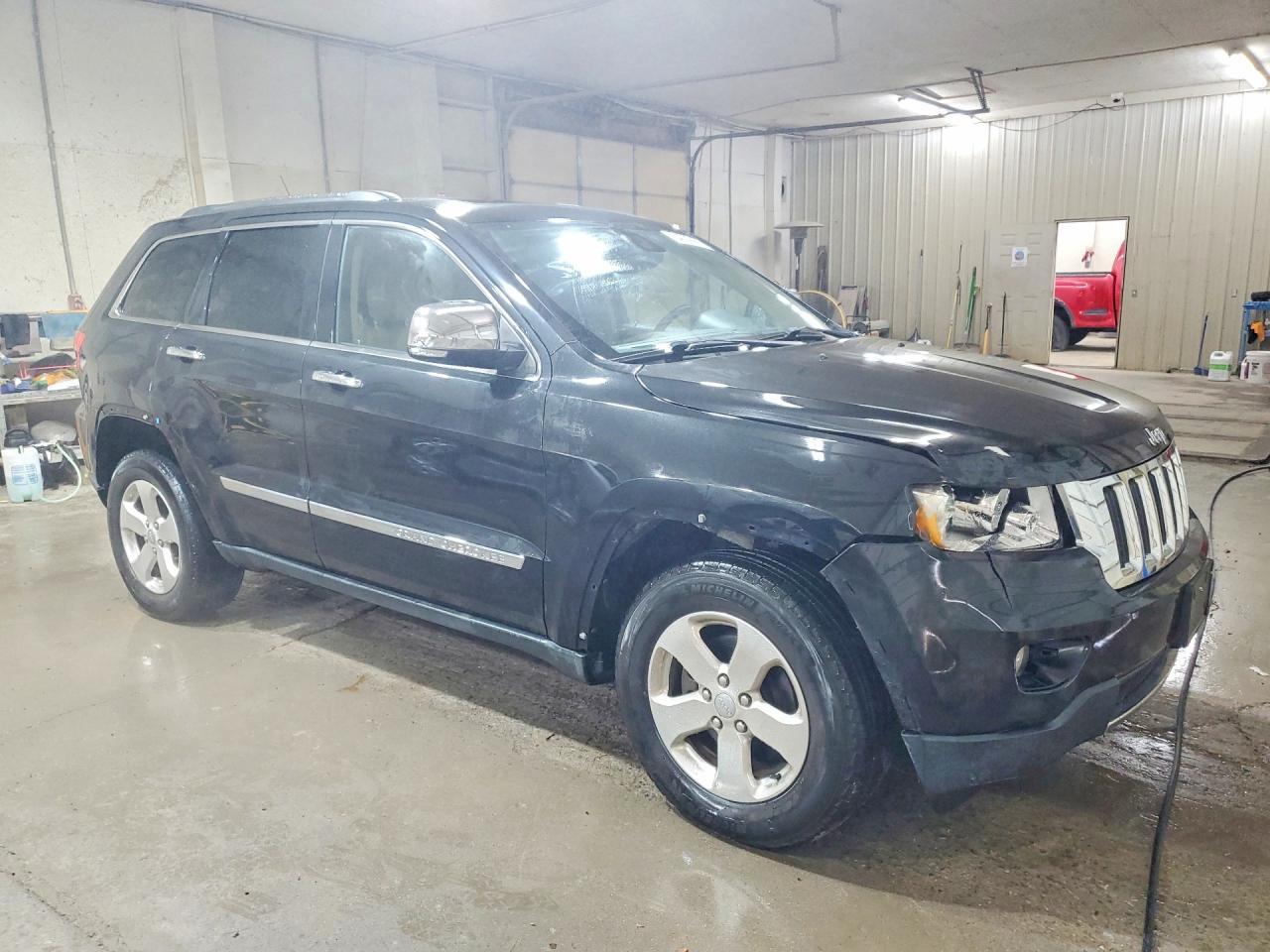 2013 Jeep Grand Cherokee Limited - Image 4
