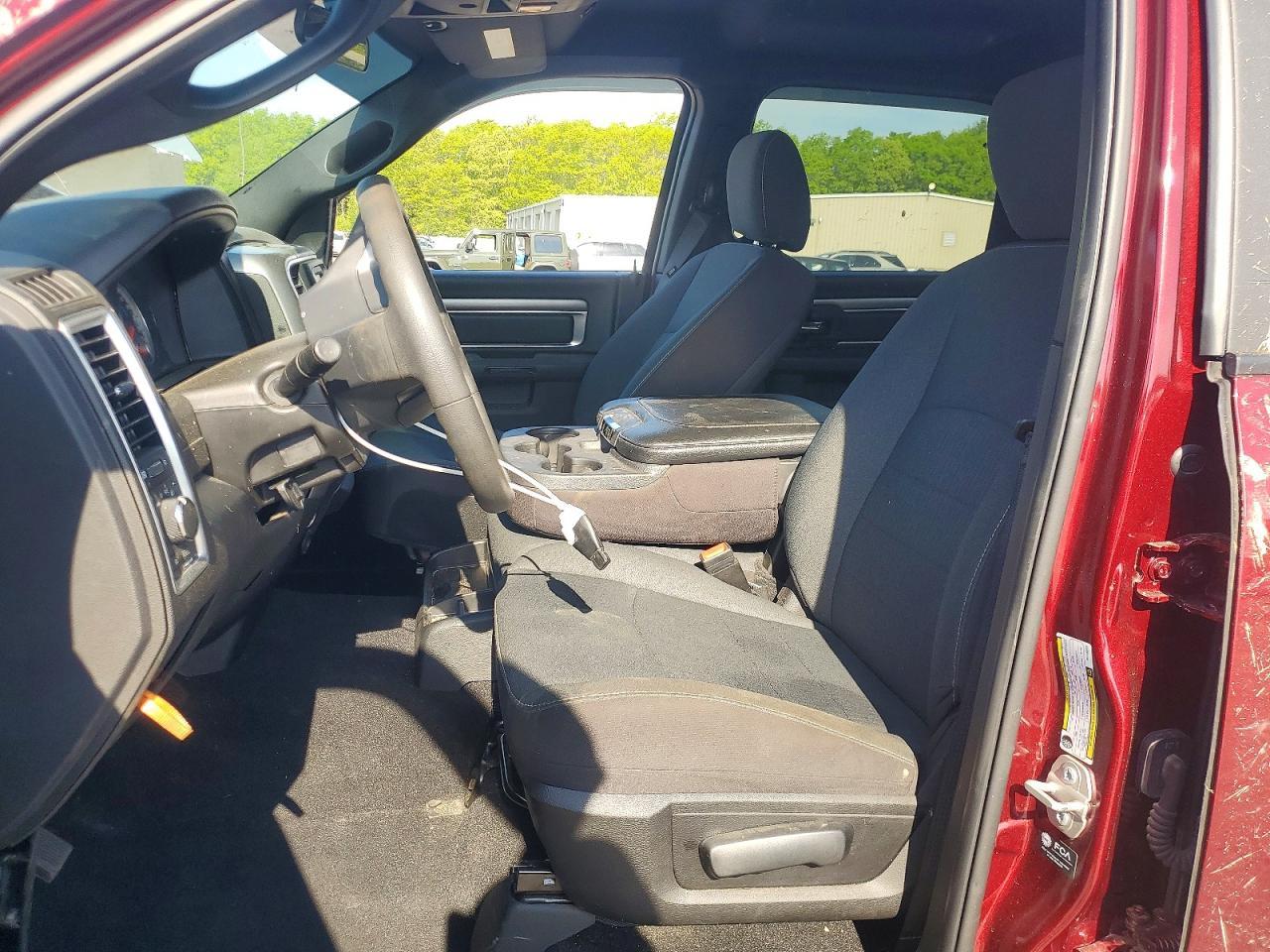 2024 Ram 1500 Classic Slt - Фото 7