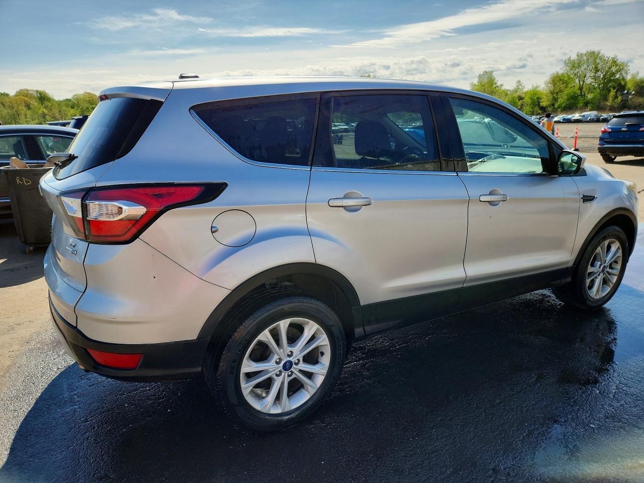 2017 Ford Escape Se - Фото 3