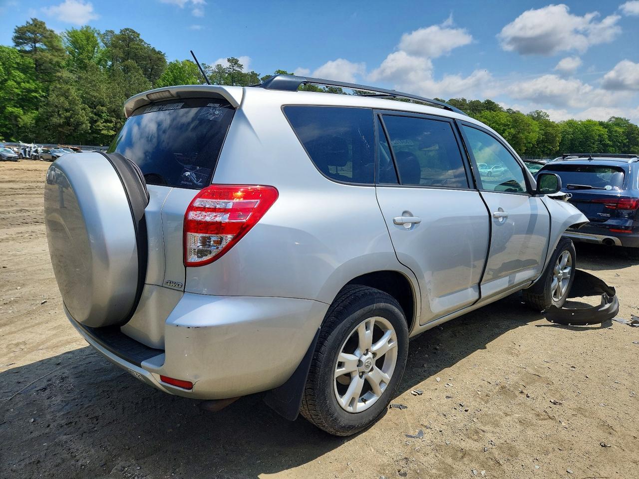 2011 Toyota Rav4 Base - Фото 3