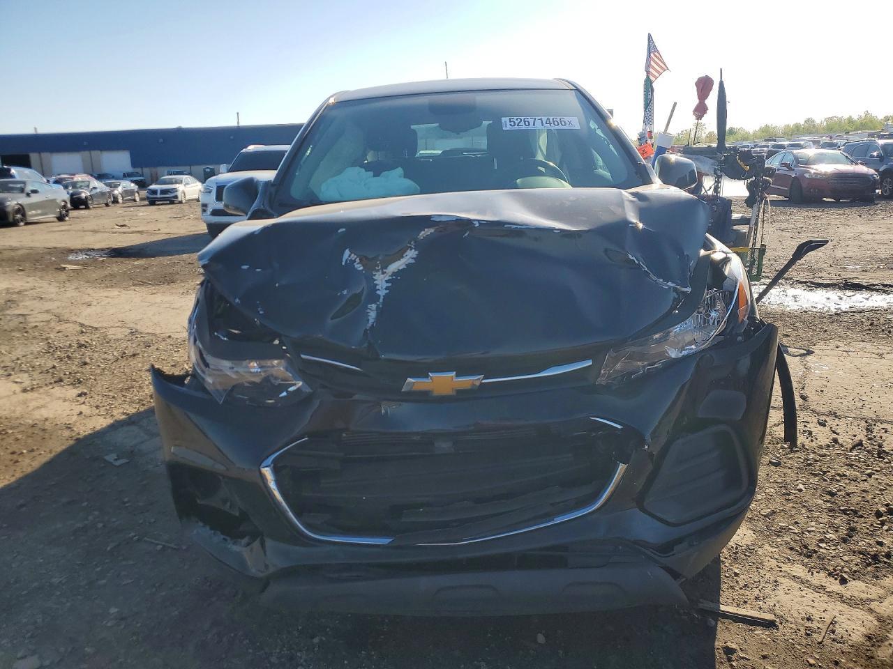 2019 Chevrolet Trax Ls - Image 5