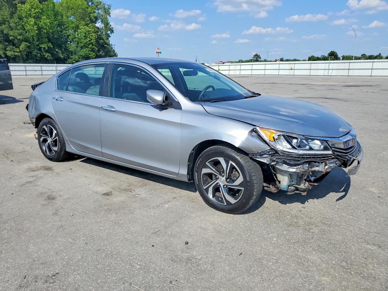 2017 Honda Accord Lx - Фото 4