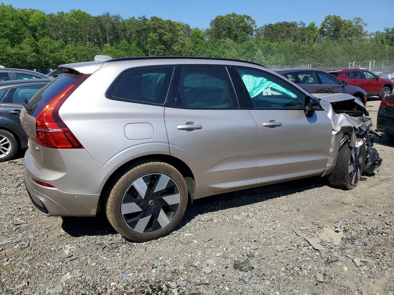 2025 Volvo Xc60 Plus - Фото 3