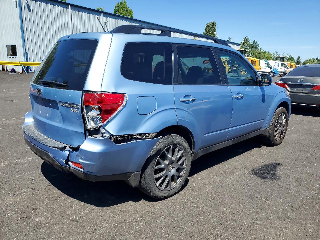 2012 Subaru Forester 2.5X Premium - Image 3