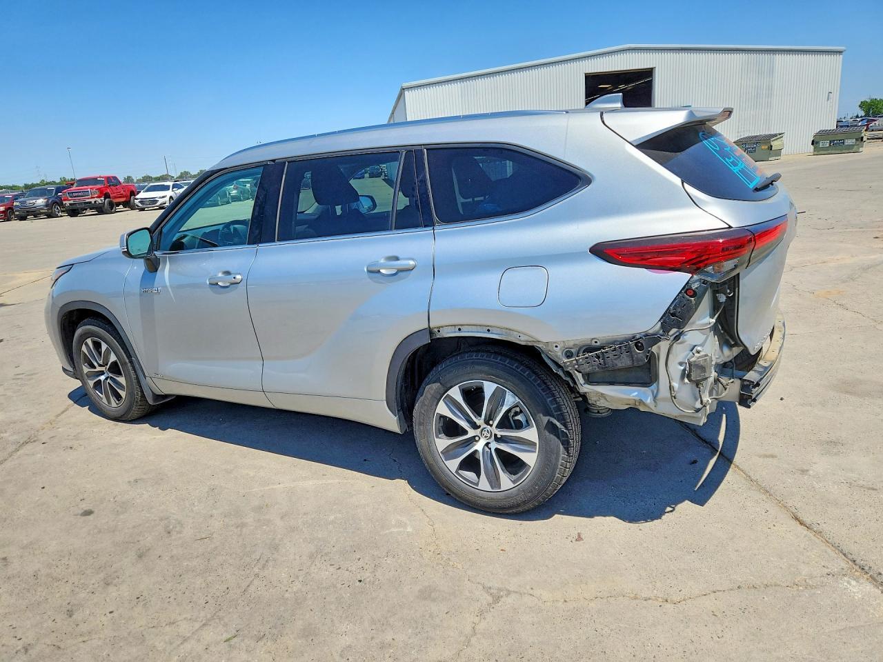 2020 Toyota Highlander Hybrid Xle - Image 2