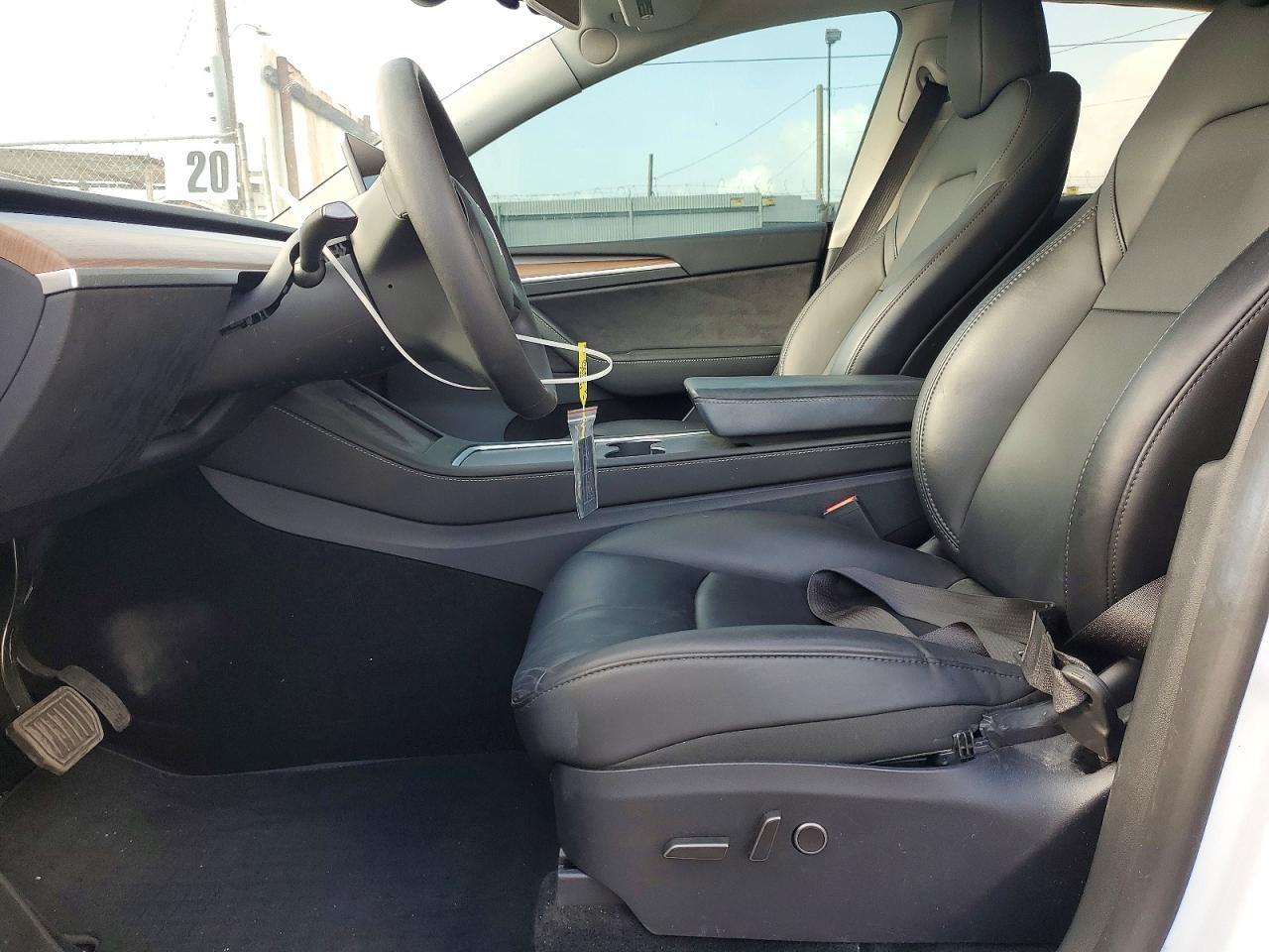 2024 Tesla Model Y - Фото 7