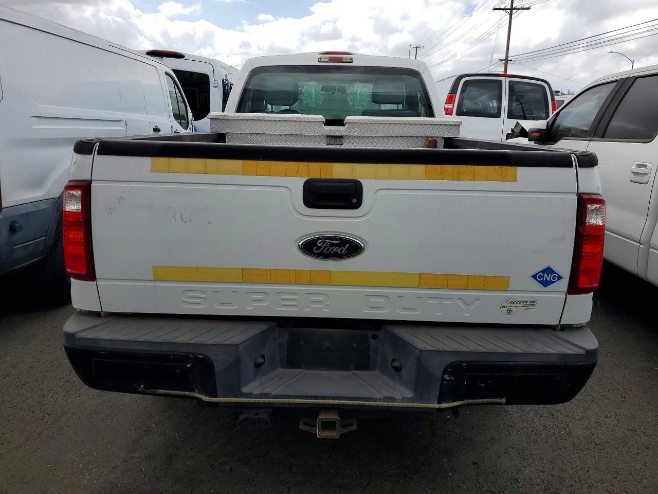 2013 Ford F250 Super Duty - Фото 6