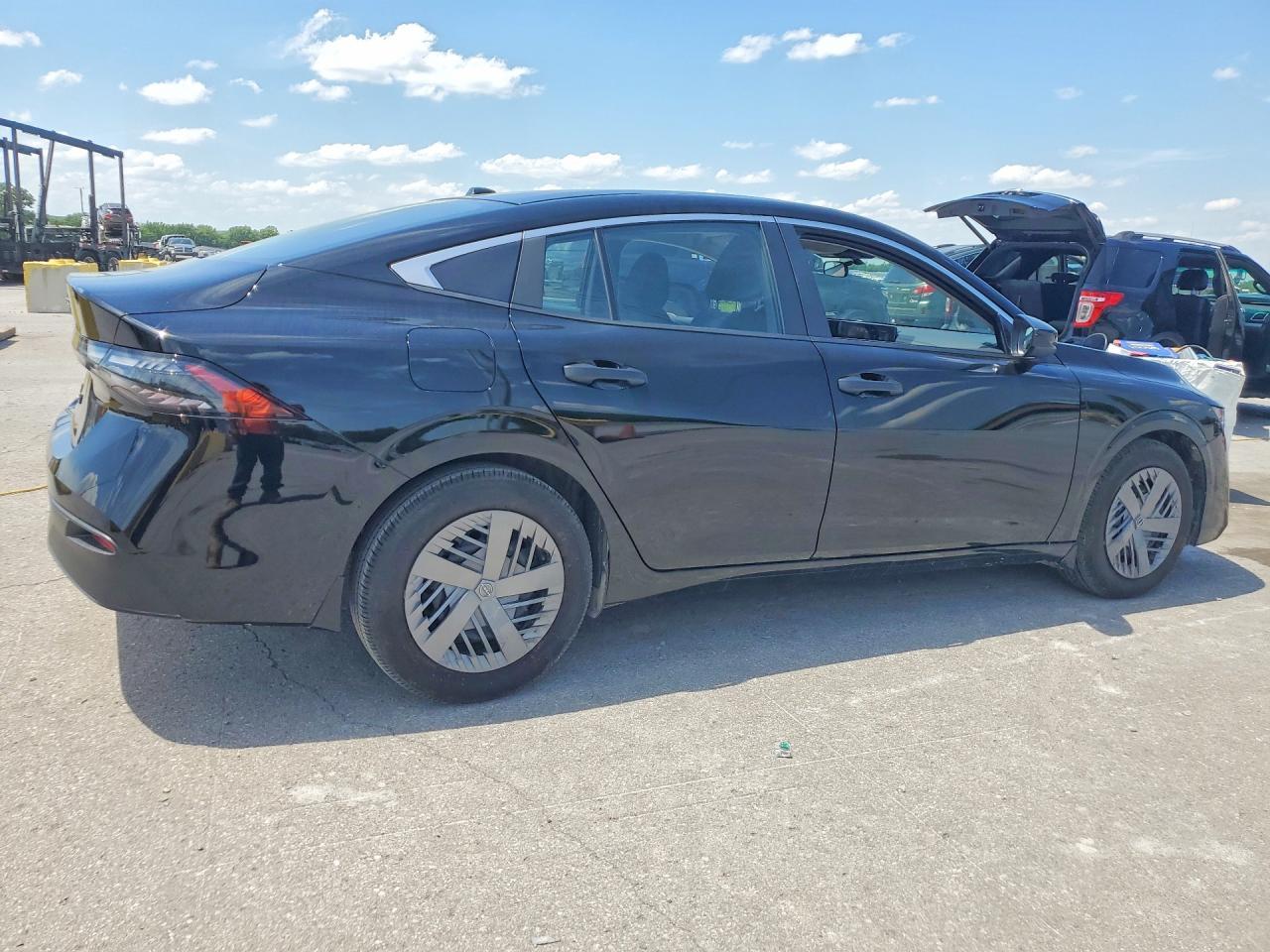 2026 Nissan Sentra S - Фото 3