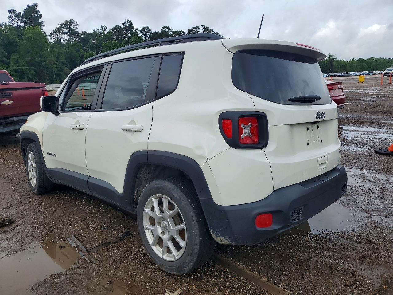2020 Jeep Renegade Latitude - Фото 2