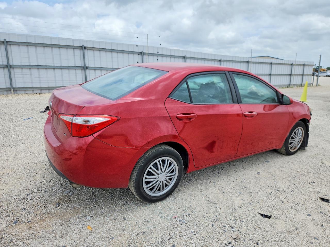 2015 Toyota Corolla Le - Фото 3