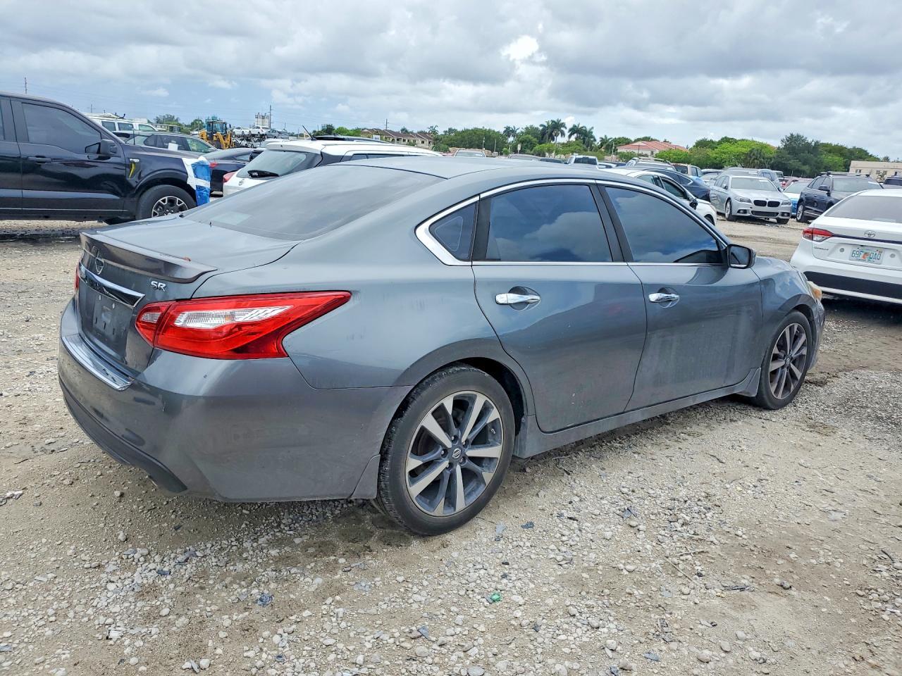 2016 Nissan Altima 2.5 Sr - Фото 3