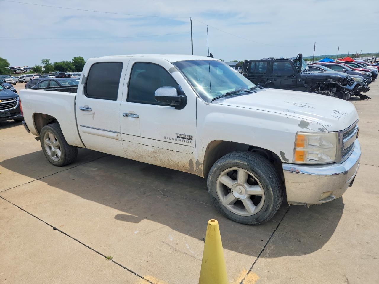 2012 Chevrolet Silverado C1500 Lt - Image 4