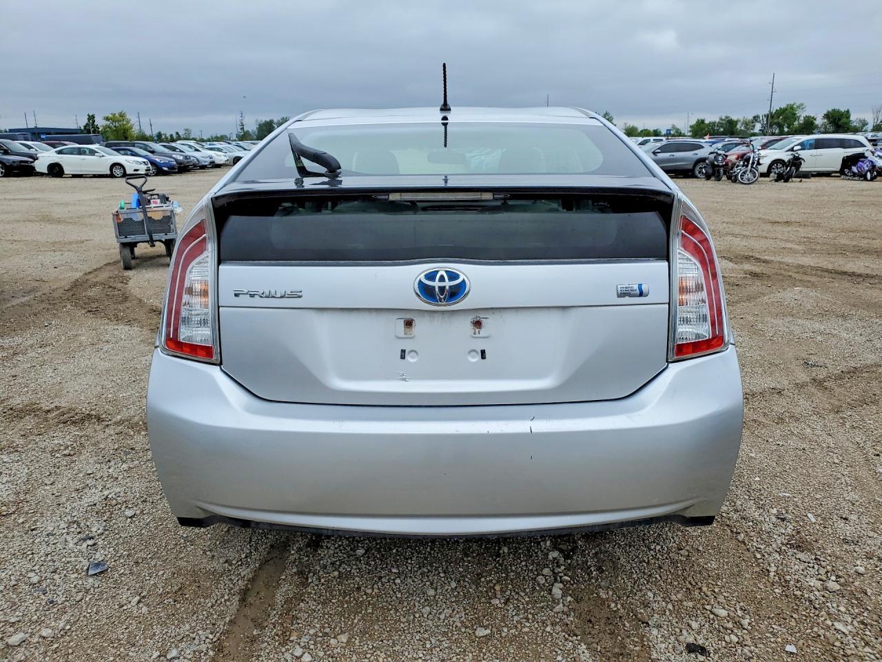 2012 Toyota Prius Two - Фото 6