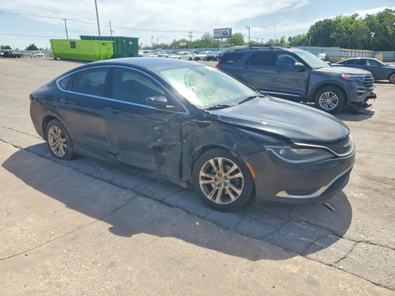 2016 Chrysler 200 Limited - Image 4