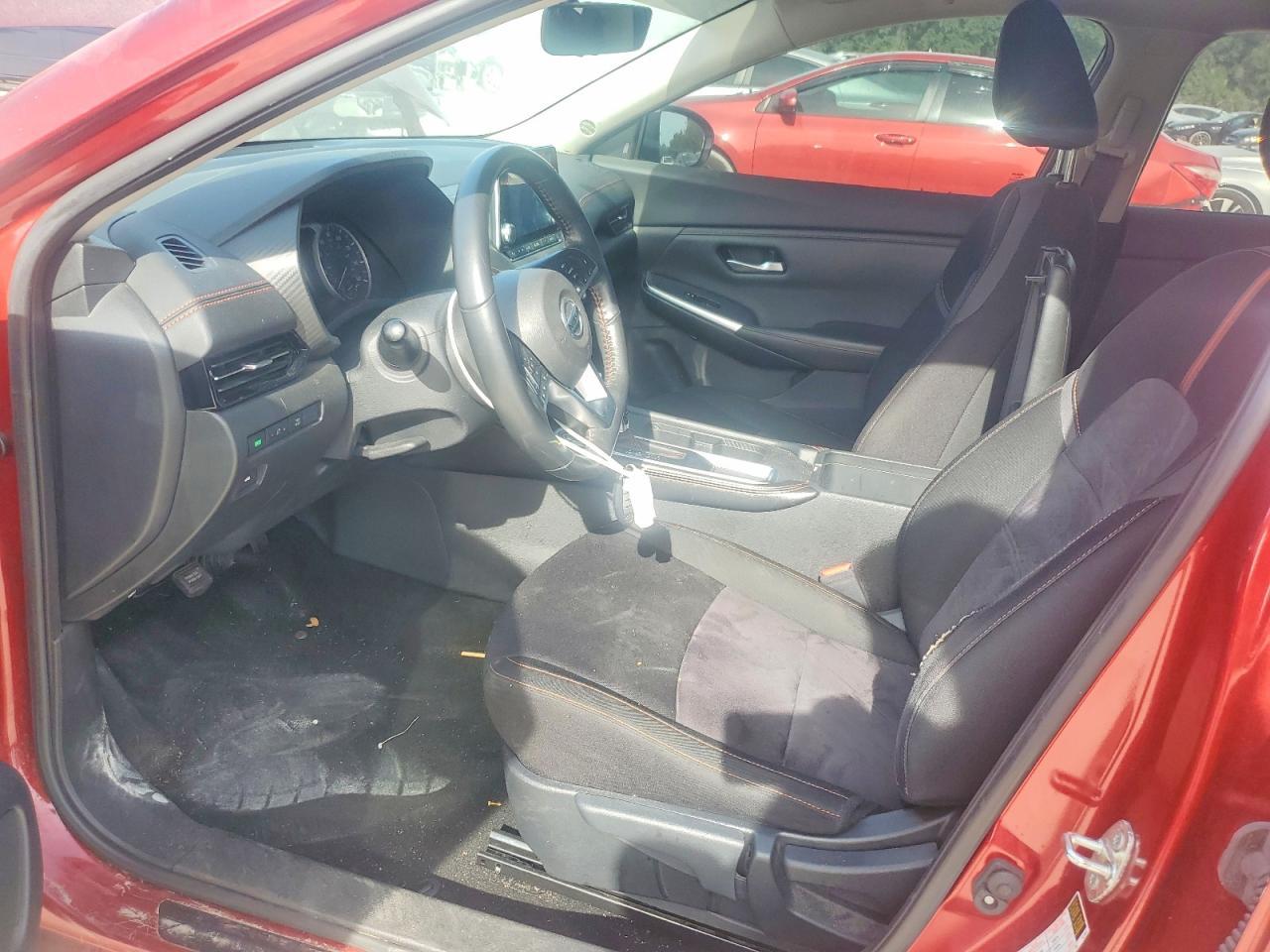 2022 Nissan Sentra Sr - Image 7
